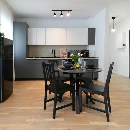 Maria - Modern Apartment With Parking And Workspace Букурещ Екстериор снимка