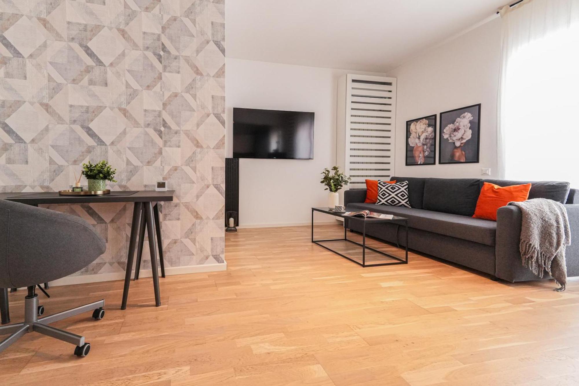 Maria - Modern Apartment With Parking And Workspace Букурещ Екстериор снимка