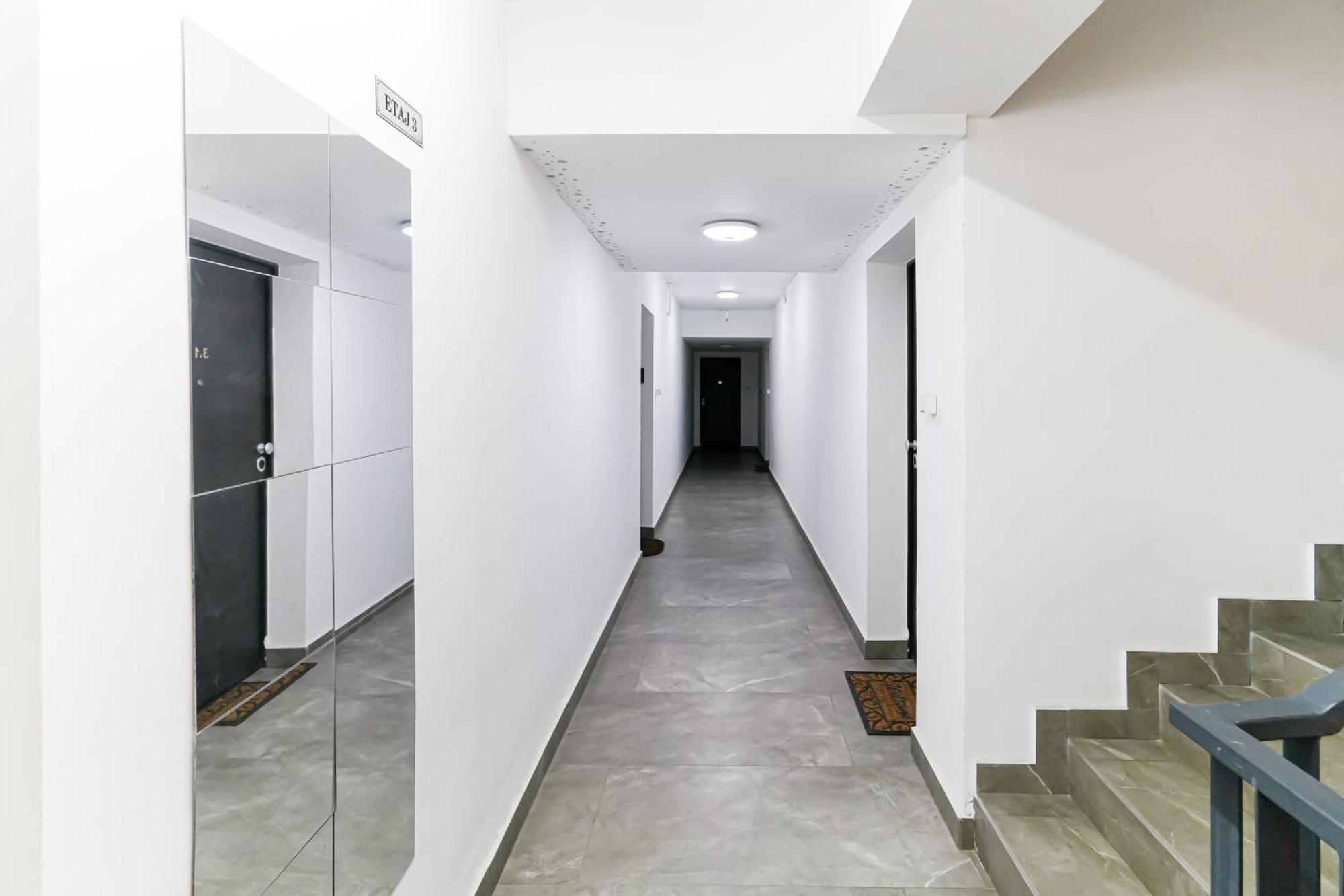Maria - Modern Apartment With Parking And Workspace Букурещ Екстериор снимка